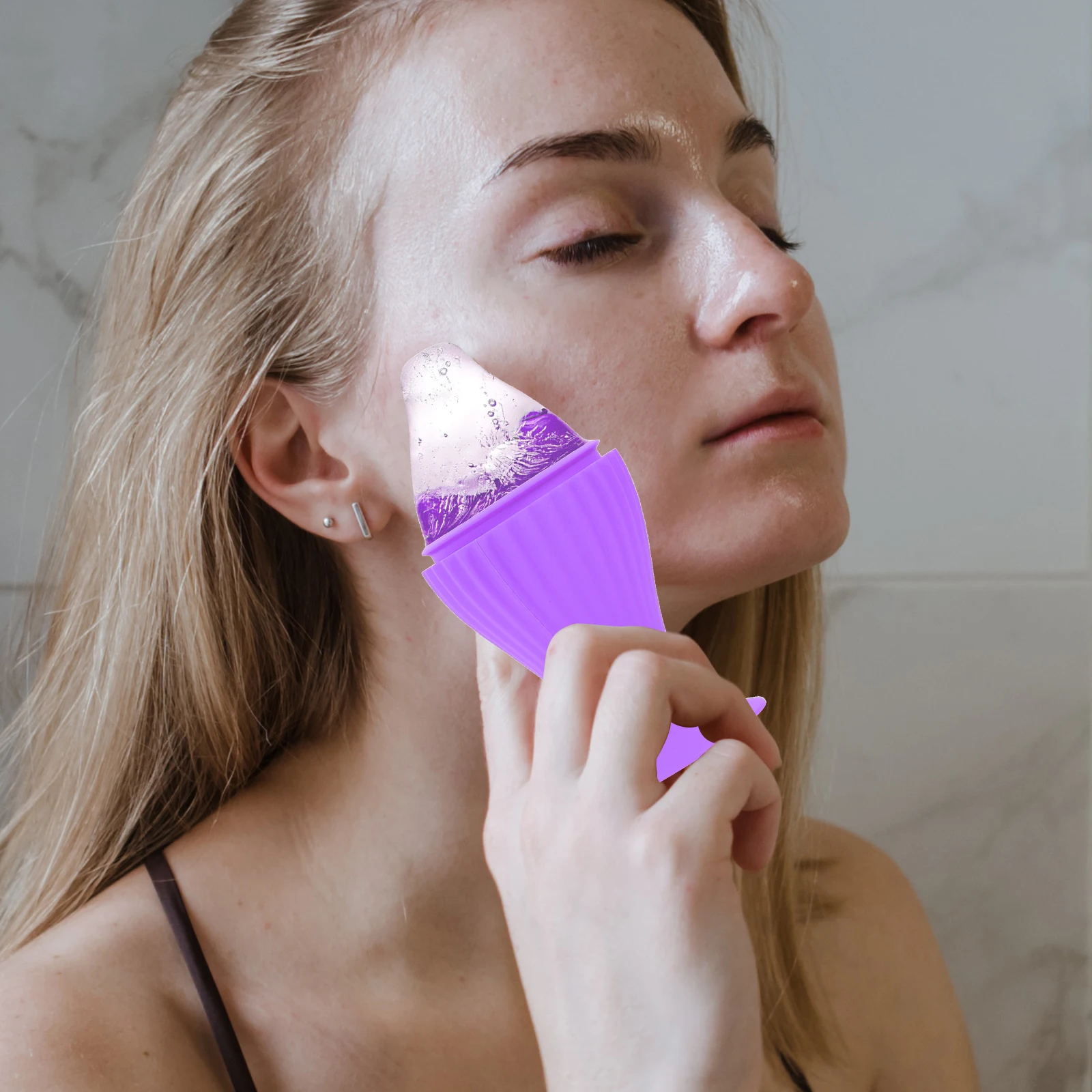 2 Pcs Facial Reusable Silicone Face Beauty Tool Compact Design Purple Color Cooling Care Massager
2 Pcs Facial Reusable Silicone Face Beauty Tool Compact Design Purple Color Cooling Care Massager