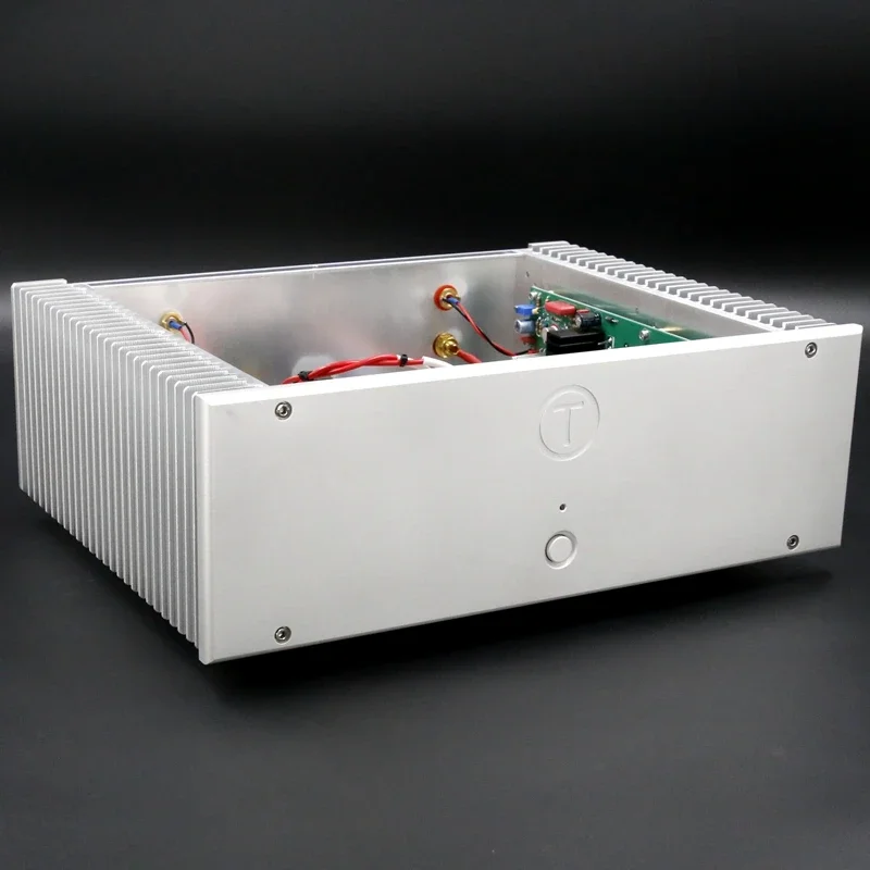 Chuansheng D5 pure power amplifier 120W/8 ohms 150W/4 ohms adopts the Swiss "Crescent Scimitar" Dasha flagship line
Chuansheng D5 pure power amplifier 120W/8 ohms 150W/4 ohms adopts the Swiss "Crescent Scimitar" Dasha flagship line
