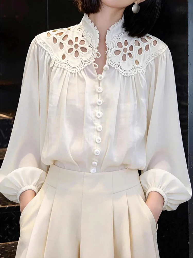 Hollow Out Sweet Blouse Women Loose Vintage Lantern Sleeve Elegant Shirt Spring Summer Casual Stand Collar Female Retro Ins Tops
Hollow Out Sweet Blouse Women Loose Vintage Lantern Sleeve Elegant Shirt Spring Summer Casual Stand Collar Female Retro Ins Tops