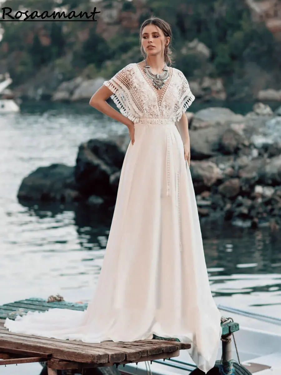 Bohemian V-Neck Batwing Sleeve A-Line Wedding Dresses Appliques Lace Tassel Country Bridals Gowns
Bohemian V-Neck Batwing Sleeve A-Line Wedding Dresses Appliques Lace Tassel Country Bridals Gowns
