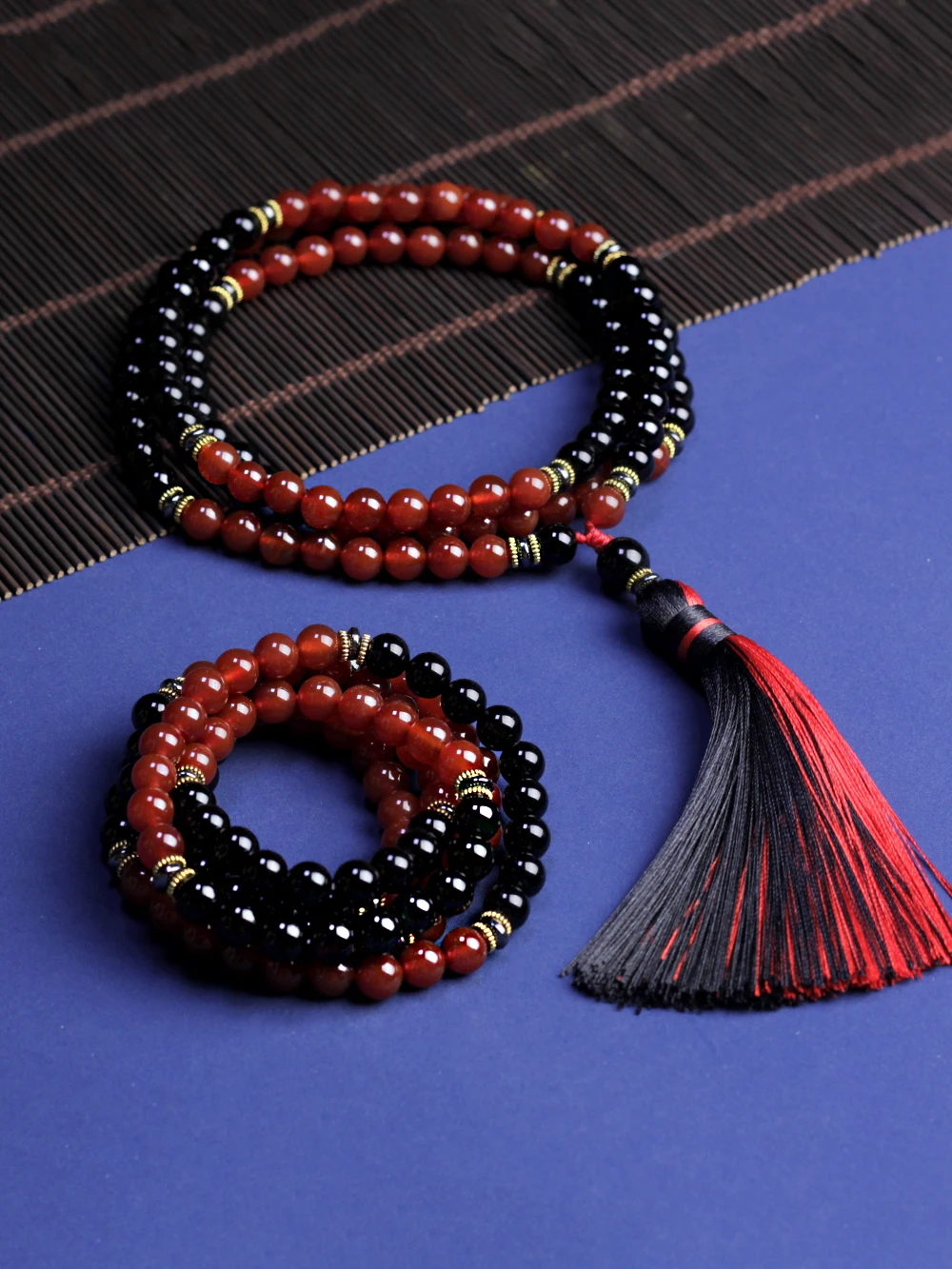 Japamala 108beads Bracelet for Women,natural stones Black onyx and red agate tassel necklace,Healing Energy Jewelry,Dropshipping
Japamala 108beads Bracelet for Women,natural stones Black onyx and red agate tassel necklace,Healing Energy Jewelry,Dropshipping