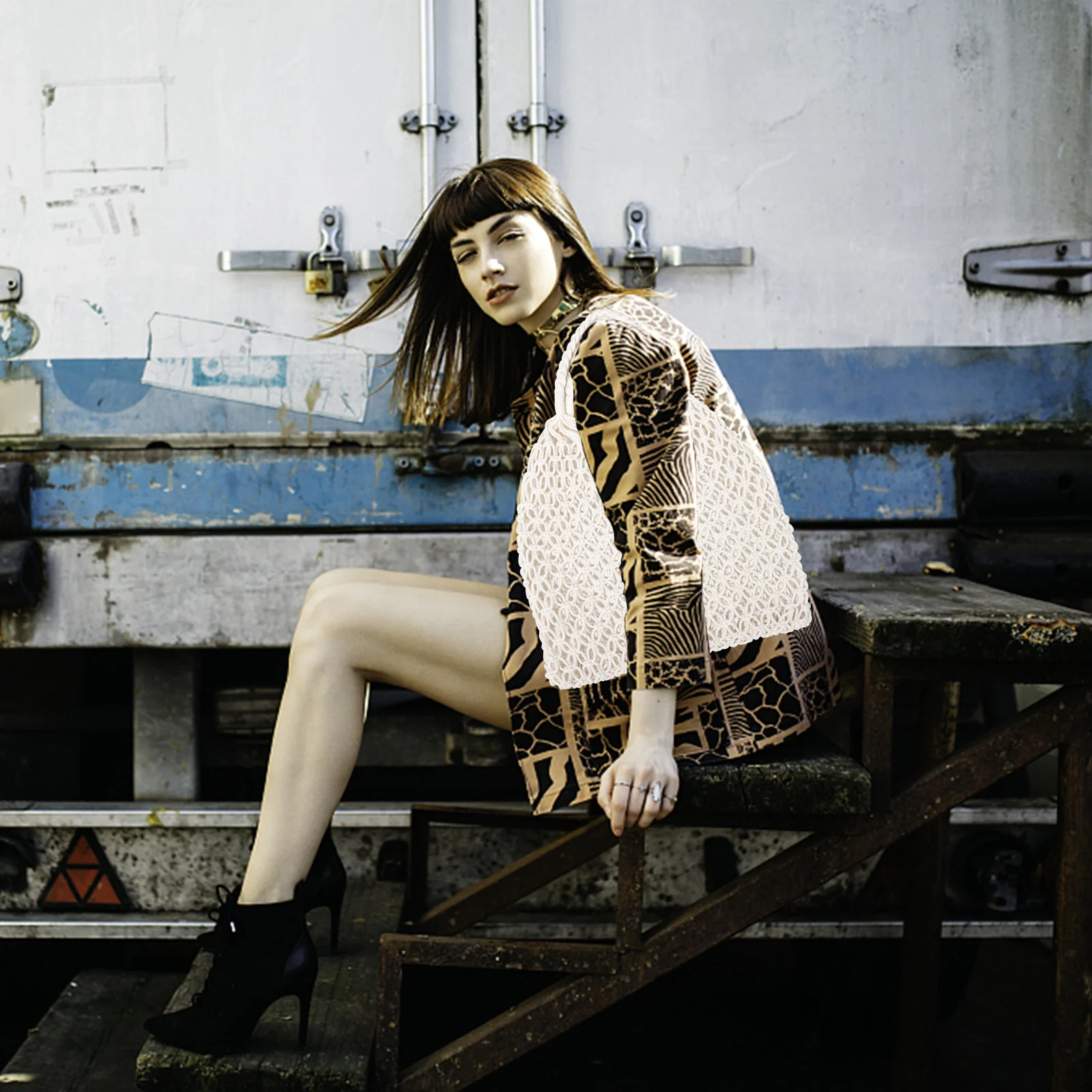 Handmade Knitted Cotton Rope Beach Bag White Hollow Mesh Shoulder Bag Lightweight Eco Friendly Reusable Chic Gift
Handmade Knitted Cotton Rope Beach Bag White Hollow Mesh Shoulder Bag Lightweight Eco Friendly Reusable Chic Gift