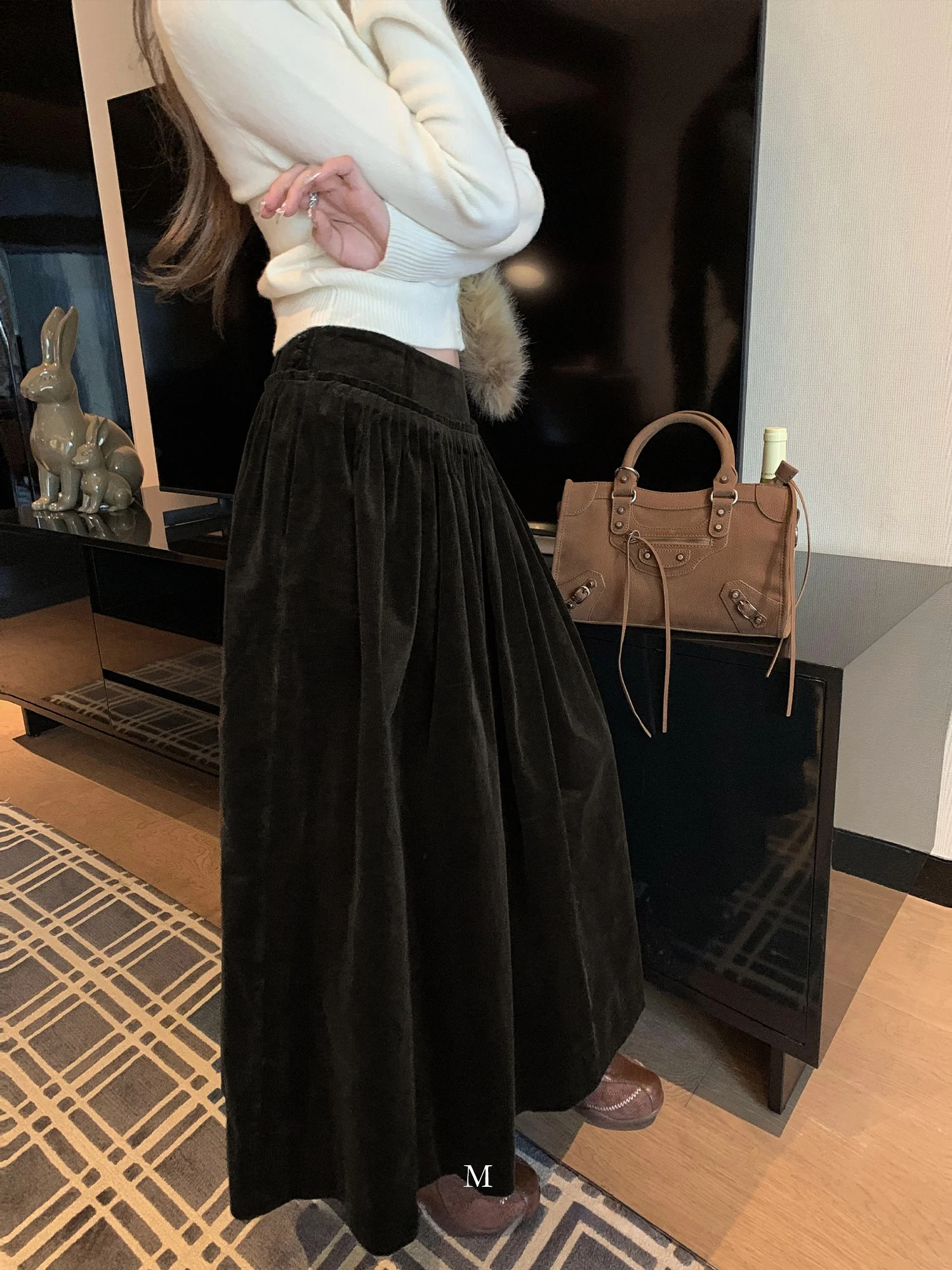 Винтажная вельветовая юбка-миди Chen Mi Fan Wild Breath, женская плиссированная пышная юбка-солнце из смесового хлопка, повседневная
Винтажная вельветовая юбка-миди Chen Mi Fan Wild Breath, женская плиссированная пышная юбка-солнце из смесового хлопка, повседневная