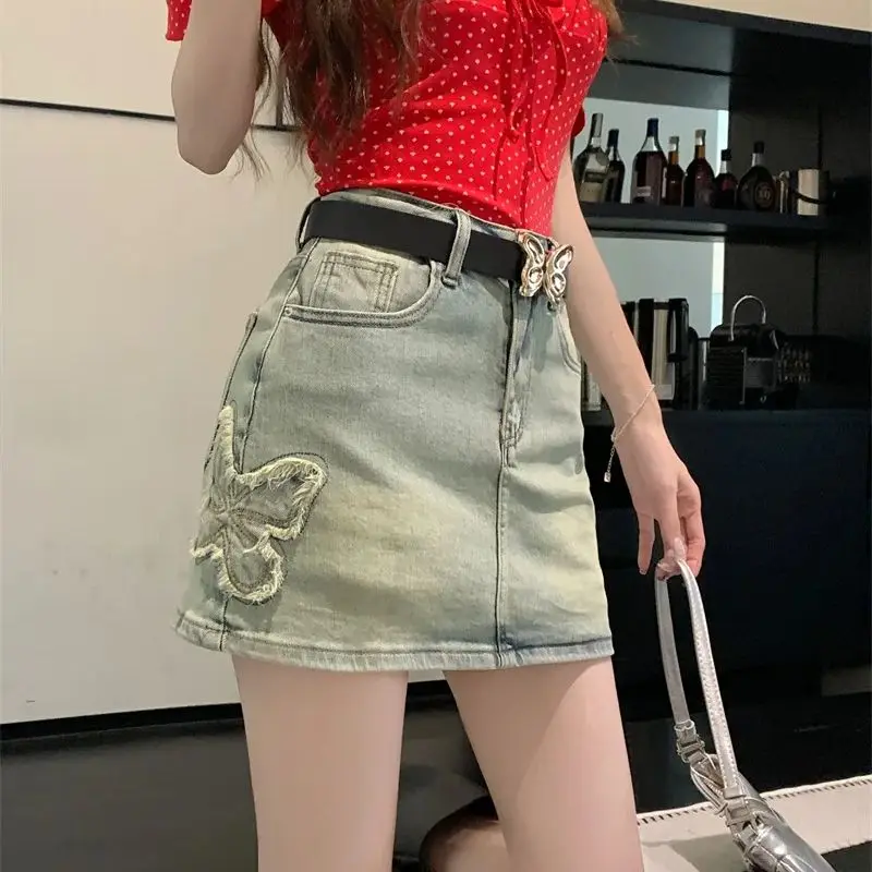 2024 new summer design butterfly embroidered denim skirt for women retro high waist bag hip anti-exposure skirt for women
2024 new summer design butterfly embroidered denim skirt for women retro high waist bag hip anti-exposure skirt for women