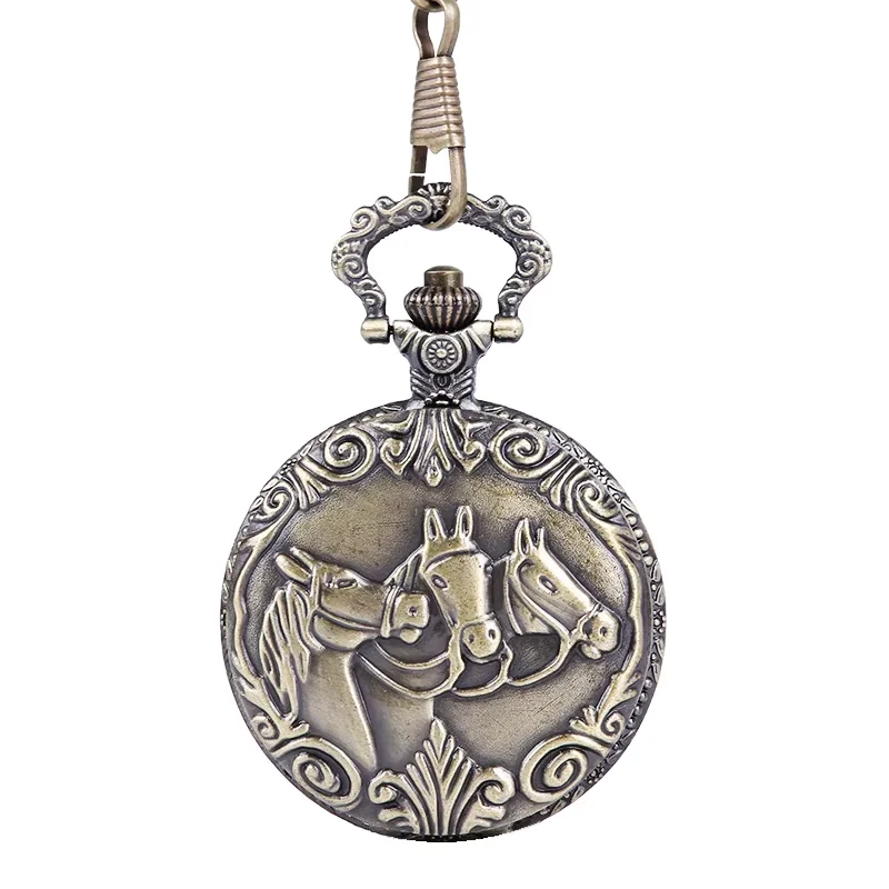 8854Retro trend bronze three-headed horse pattern open white digital pocket watch for men and women accessories with chain
8854Retro trend bronze three-headed horse pattern open white digital pocket watch for men and women accessories with chain