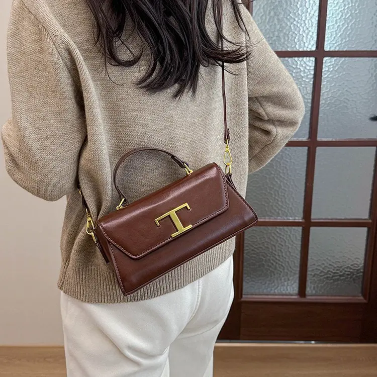 Daily Commute Women Crossbody Bag Boston Shape Monogram Pattern Leather Strap Metal Buckle Handbag
Daily Commute Women Crossbody Bag Boston Shape Monogram Pattern Leather Strap Metal Buckle Handbag