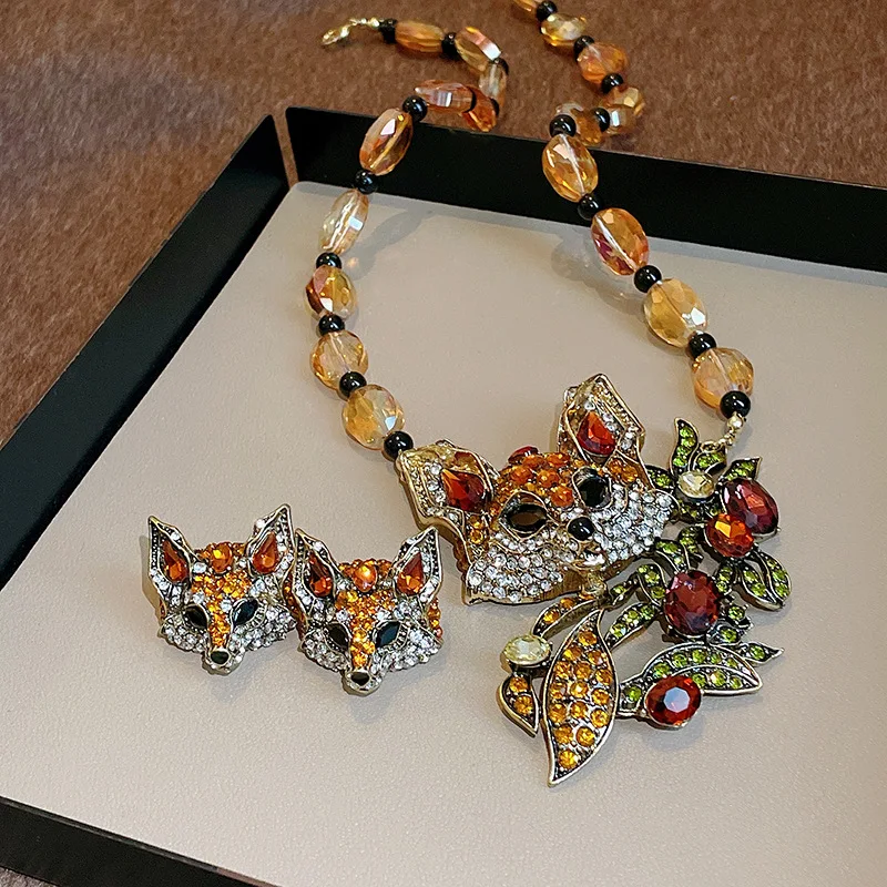 FYUAN Vintage Baroque Style Long Fox Shape Necklace For Women Brown Crystal Earrings Party Banquet Jewelry Sets
FYUAN Vintage Baroque Style Long Fox Shape Necklace For Women Brown Crystal Earrings Party Banquet Jewelry Sets