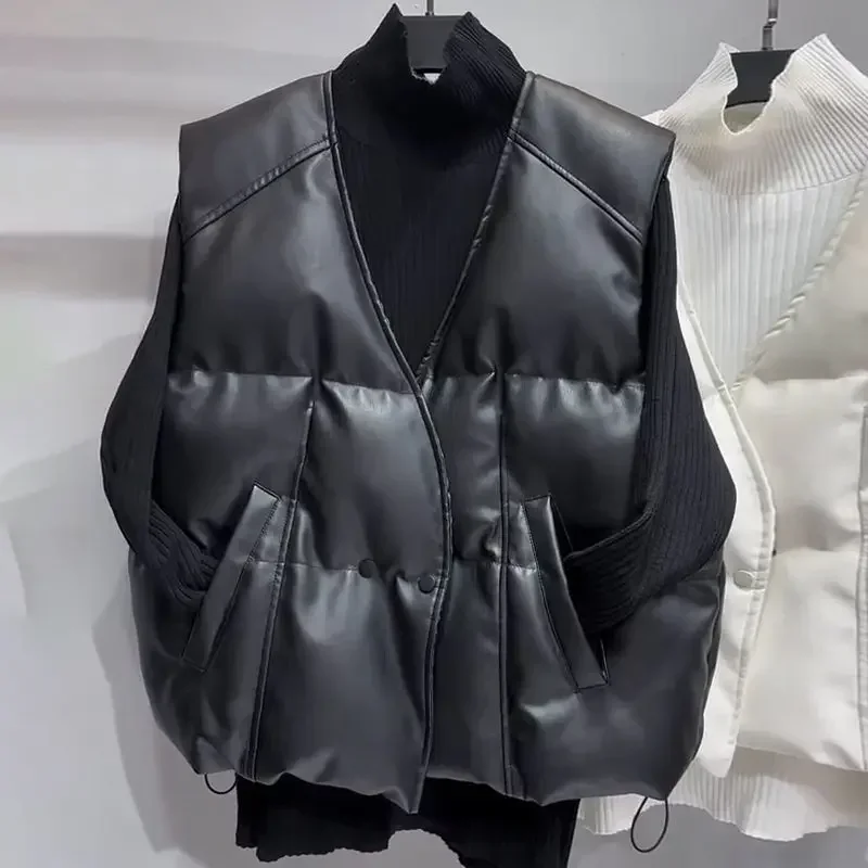 Autumn Winter Women PU Leather Vest Warm V-neck Pocket Waistcoat Leather Jacket Sleeveless Cardigan Black Design Chic Tops
Autumn Winter Women PU Leather Vest Warm V-neck Pocket Waistcoat Leather Jacket Sleeveless Cardigan Black Design Chic Tops