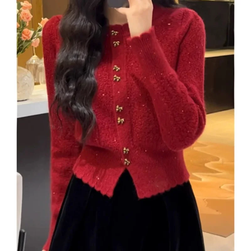 Women's Clothing Basic Solid Elegant Bow Button Slim Wool Knitted Cardigan Autumn Winter Temperament O-neck Soft Red Sweaters
Women's Clothing Basic Solid Elegant Bow Button Slim Wool Knitted Cardigan Autumn Winter Temperament O-neck Soft Red Sweaters