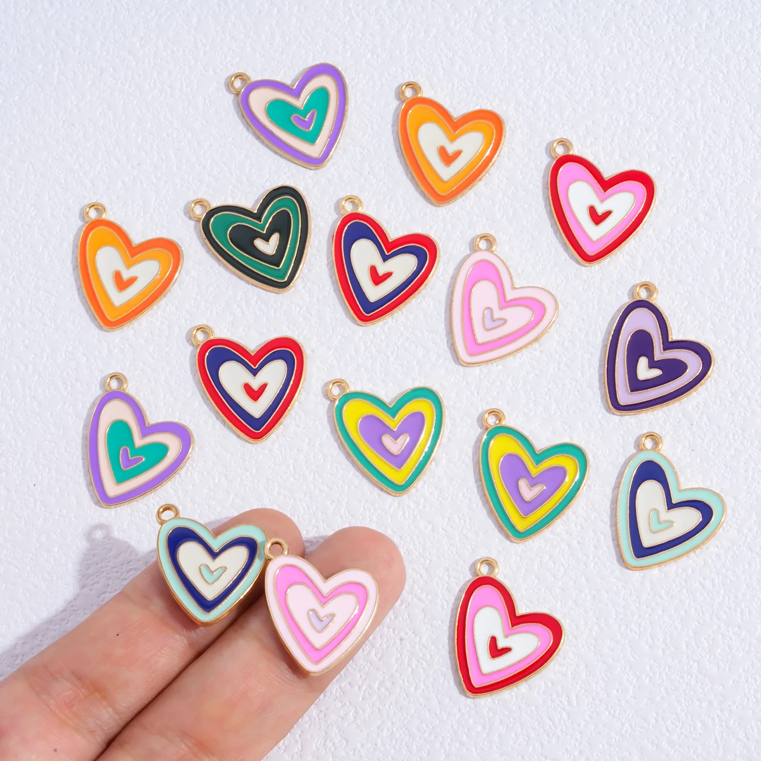 20pcs 19*21mm Heart Shape Enamel Pendants Charms Couple Bracelets Necklaces DIY Earrings Beads Women's Charms for Jewelry Making
20pcs 19*21mm Heart Shape Enamel Pendants Charms Couple Bracelets Necklaces DIY Earrings Beads Women's Charms for Jewelry Making