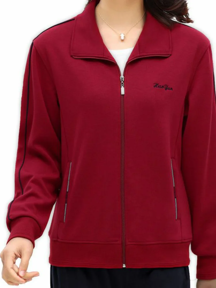 Свободная повседневная модная спортивная одежда, топ для женщин среднего возраста и ли, весенняя новая футболка с отложным воротником для мамы и джата
Свободная повседневная модная спортивная одежда, топ для женщин среднего возраста и ли, весенняя новая футболка с отложным воротником для мамы и джата