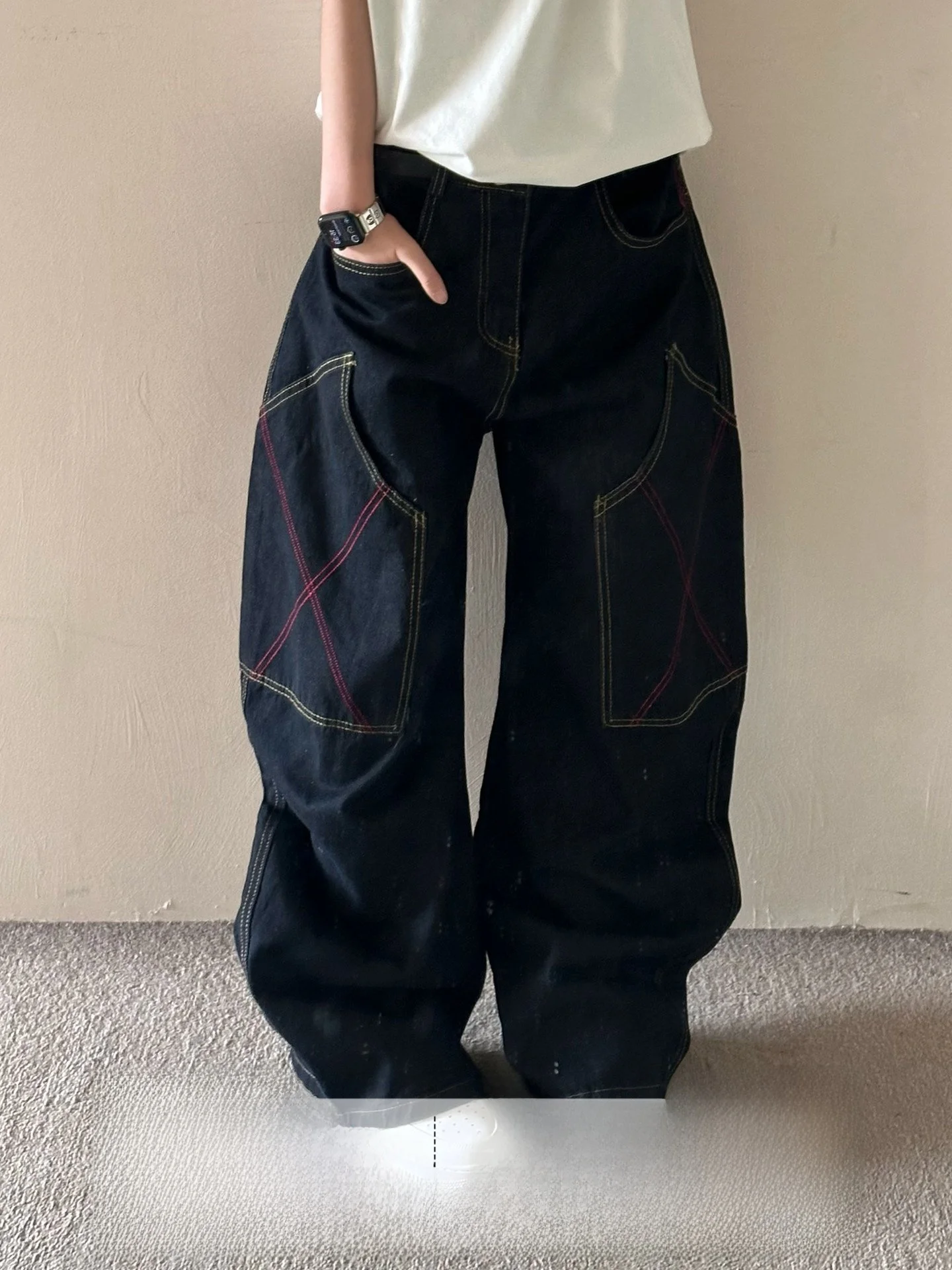 Джинсы винтажные джинсовые с пэчворком унисекс, дизайнерские, в уличном стиле, широкие, с эффектом потертости, повседневные, свободного кроя, нейтральные
Джинсы винтажные джинсовые с пэчворком унисекс, дизайнерские, в уличном стиле, широкие, с эффектом потертости, повседневные, свободного кроя, нейтральные