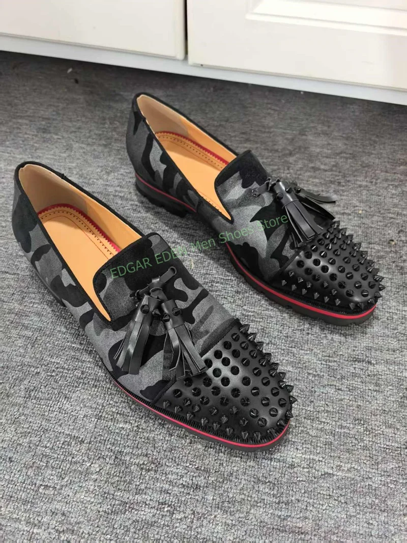 New Style Men's Tassel Decoration Black Single Shoes Male Round Toe With Rivet Party Wedding Slip On Shoes
New Style Men's Tassel Decoration Black Single Shoes Male Round Toe With Rivet Party Wedding Slip On Shoes