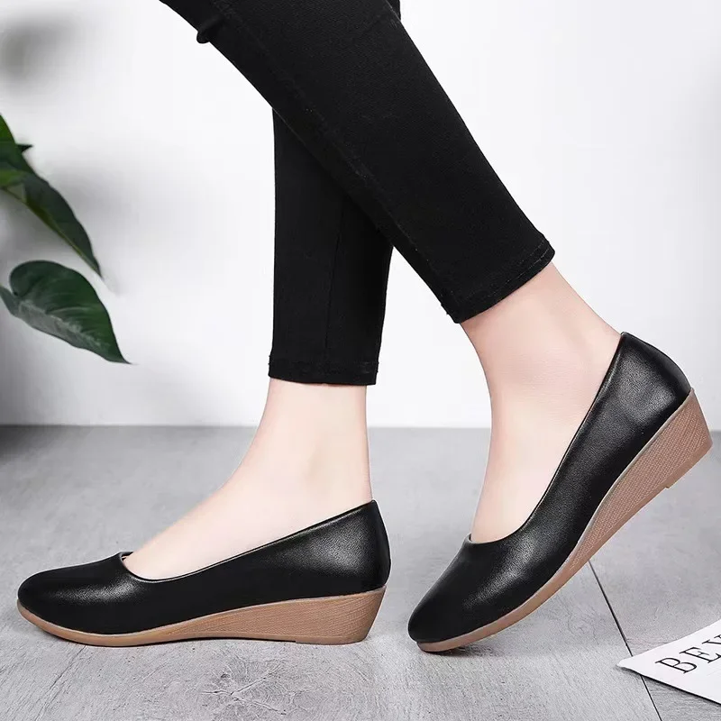 Woman Flats High Quality Fashion Women Shoes Round Toe non Slip shoes Rubber Ballet Plus Size Cozy footwear 2025
Woman Flats High Quality Fashion Women Shoes Round Toe non Slip shoes Rubber Ballet Plus Size Cozy footwear 2025