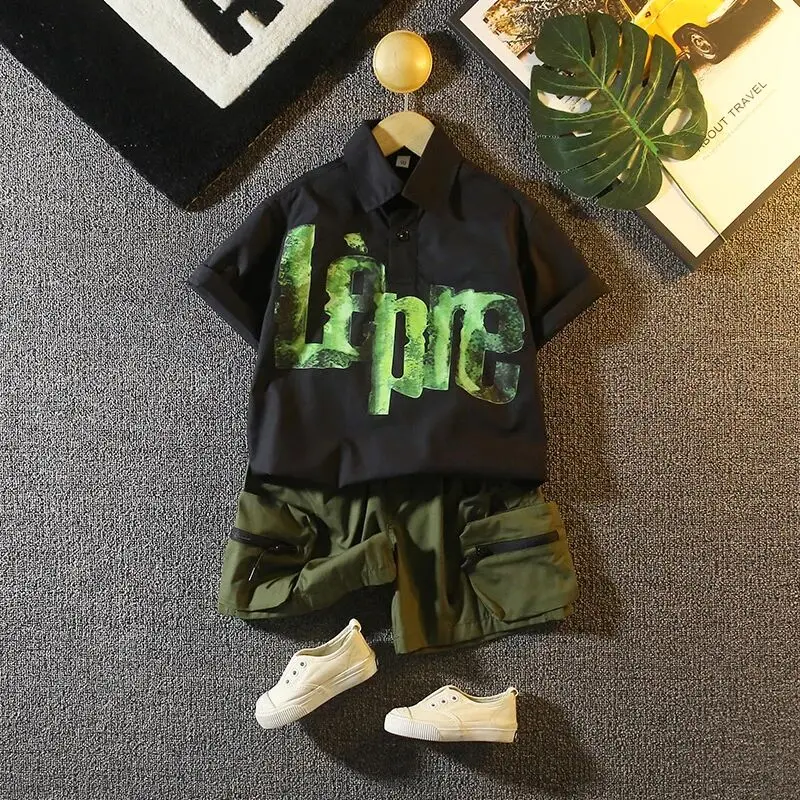 Children's Summer Fashionable 2-Piece Set Short Sleeve Casual Shirt + Shorts for Boys Trendy And Comfortable Clothing
Children's Summer Fashionable 2-Piece Set Short Sleeve Casual Shirt + Shorts for Boys Trendy And Comfortable Clothing