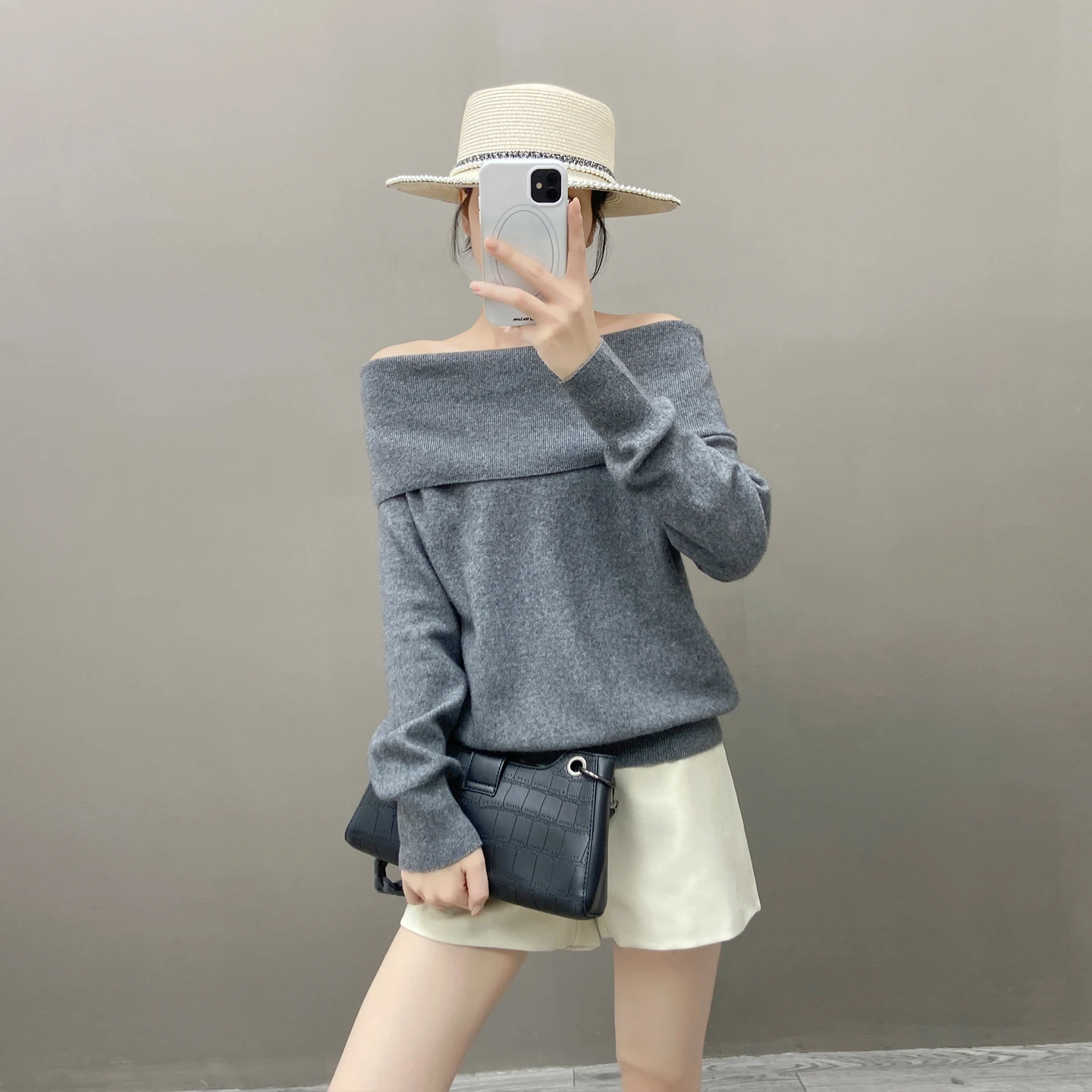 Autumn/Winter Women's 100% Cashmere Pullover Casual Solid Knitted Sweater Loose One Piece Neck Off Shoulder Tops Warm Jumper
Autumn/Winter Women's 100% Cashmere Pullover Casual Solid Knitted Sweater Loose One Piece Neck Off Shoulder Tops Warm Jumper