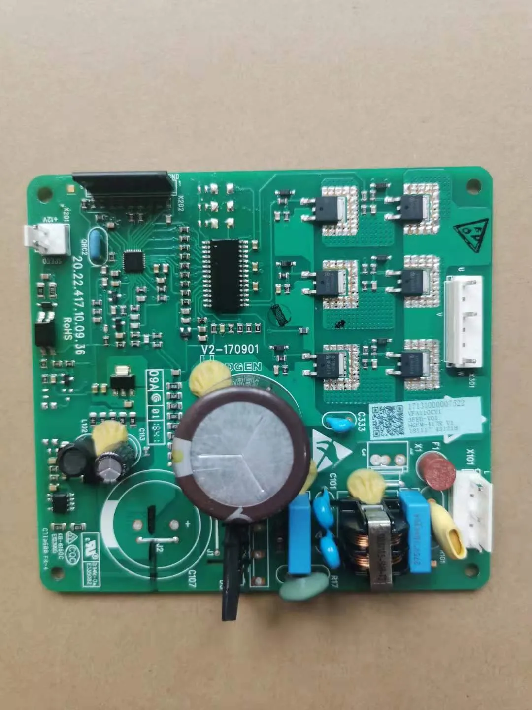 Хороший тест для 629WKPZM(E) VFA110CY1 17131000007522, тест прошел успешно, материнская плата в порядке.
Хороший тест для 629WKPZM(E) VFA110CY1 17131000007522, тест прошел успешно, материнская плата в порядке.