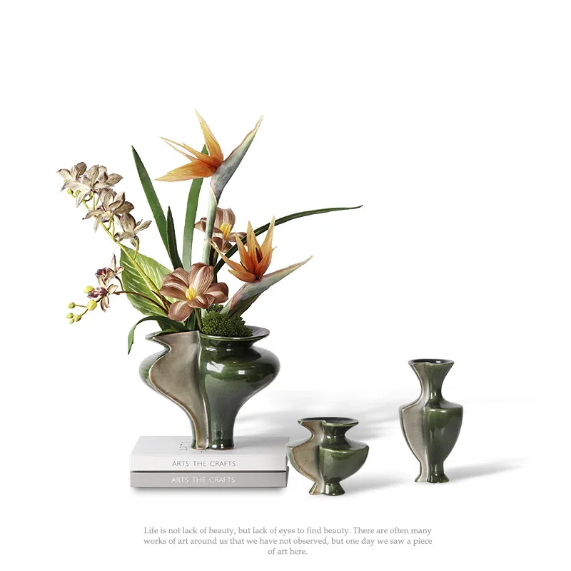 Medieval wabi-sabi wind green ceramic vase flower arrangement soft decoration living room coffee table dining table advanced
Medieval wabi-sabi wind green ceramic vase flower arrangement soft decoration living room coffee table dining table advanced
