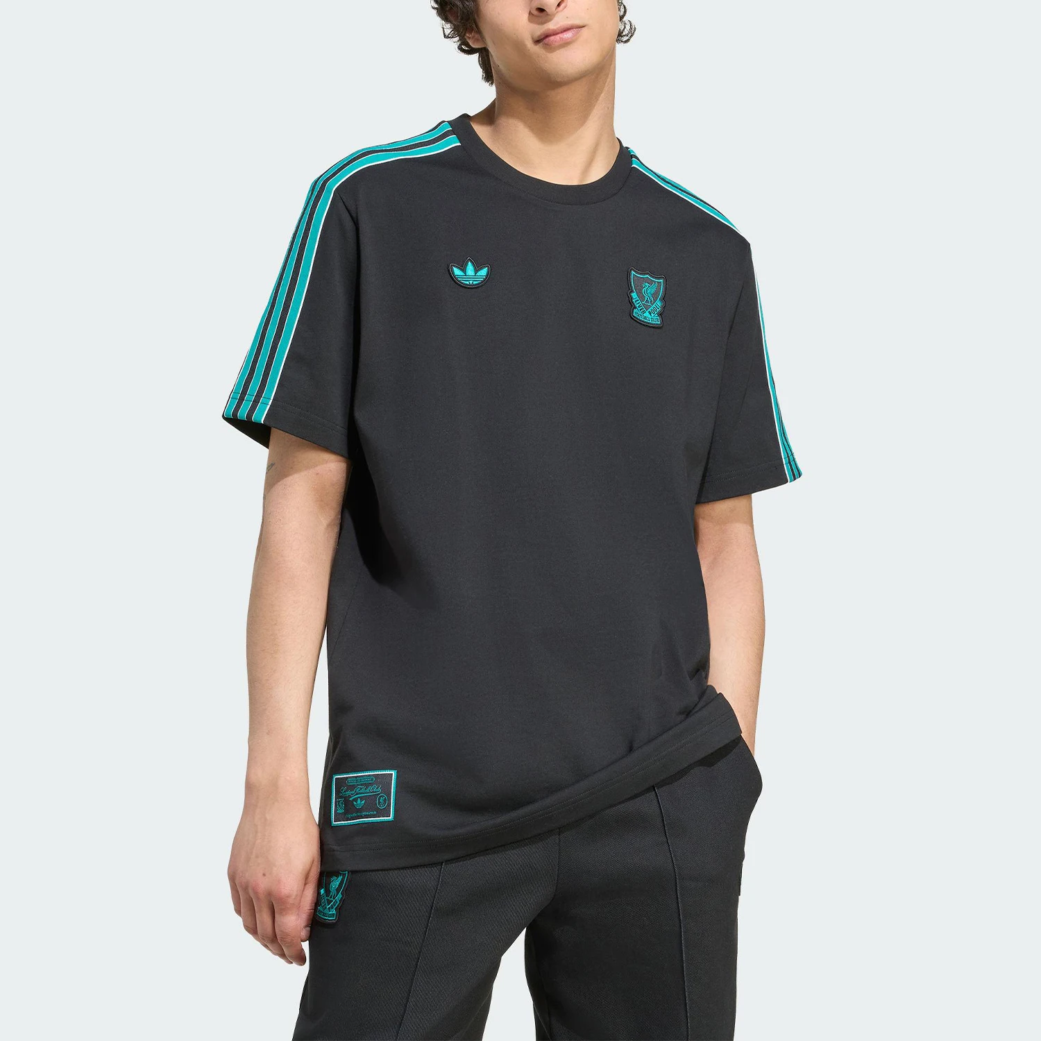 Оригинальные мужские дышащие и прочные футбольные футболки Adidas с круглым вырезом и короткими рукавами JW5470
Оригинальные мужские дышащие и прочные футбольные футболки Adidas с круглым вырезом и короткими рукавами JW5470