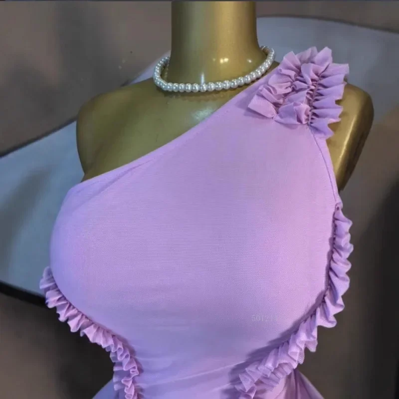 Элегантное мини-платье трапециевидной формы миди с рюшами на одно плечо для женщин, модное платье нестандартной формы для дня рождения
Элегантное мини-платье трапециевидной формы миди с рюшами на одно плечо для женщин, модное платье нестандартной формы для дня рождения