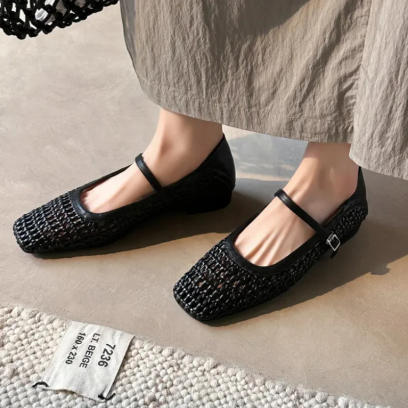 Summer New Woven Flat Shoes for Women Square Toe Shoes Casual Hollow Cool Sandals Multifunctional Sandals for Women
Summer New Woven Flat Shoes for Women Square Toe Shoes Casual Hollow Cool Sandals Multifunctional Sandals for Women
