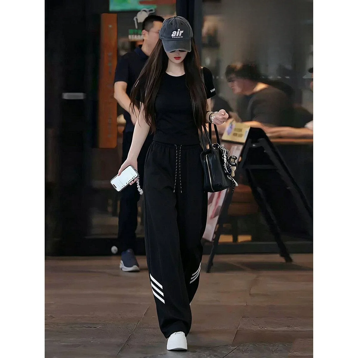 Sporty Stripe Wide Leg Pants And Short Sleeve T Shirt Two Piece Set for Women Summer Fashion Slimming Trendy Outfit
Sporty Stripe Wide Leg Pants And Short Sleeve T Shirt Two Piece Set for Women Summer Fashion Slimming Trendy Outfit
