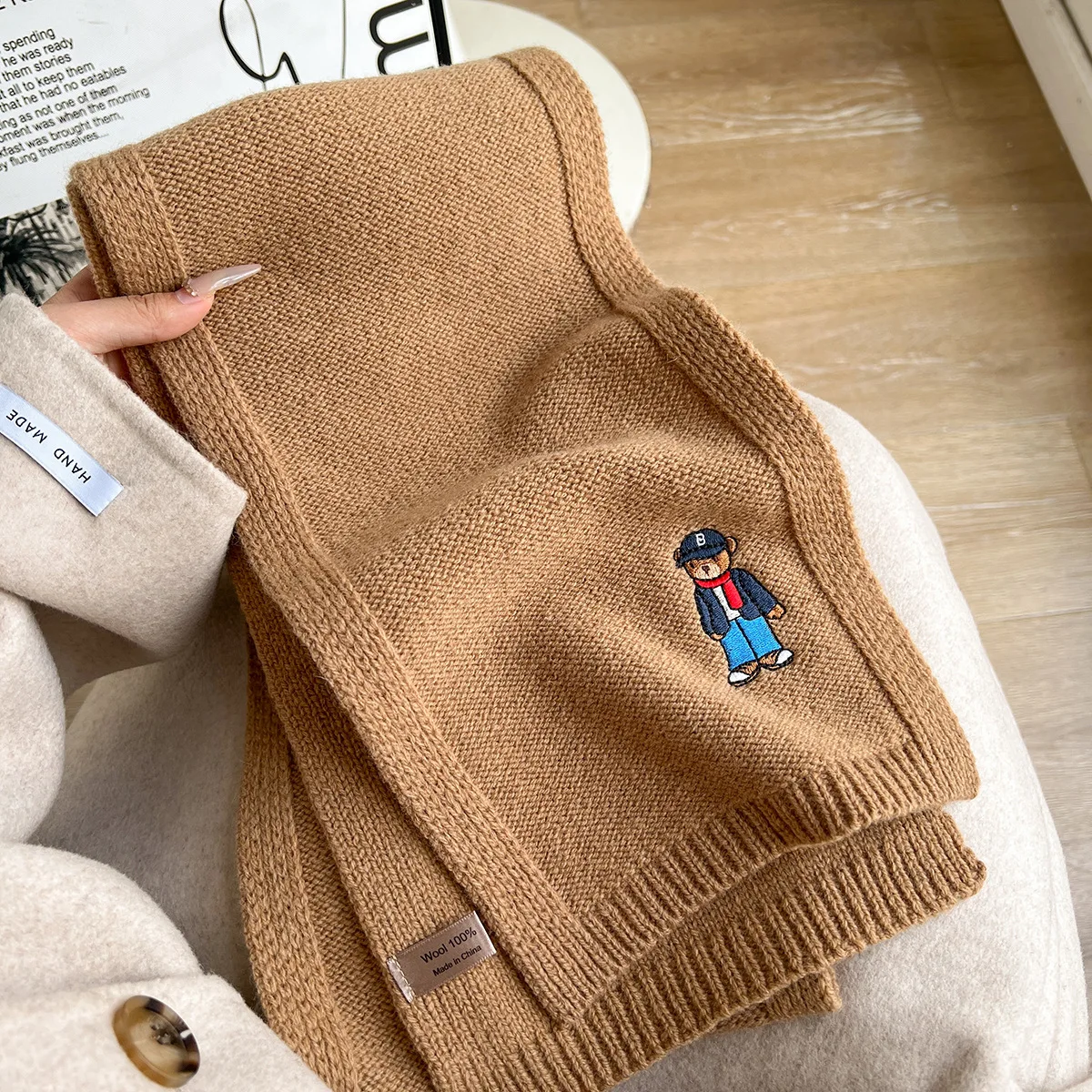 Fashion Design Blend Wool Scarf Women Warm Small Scarf for Adults Muffler Female New Imitation Cashmere Thick Gentleman Bear
Fashion Design Blend Wool Scarf Women Warm Small Scarf for Adults Muffler Female New Imitation Cashmere Thick Gentleman Bear