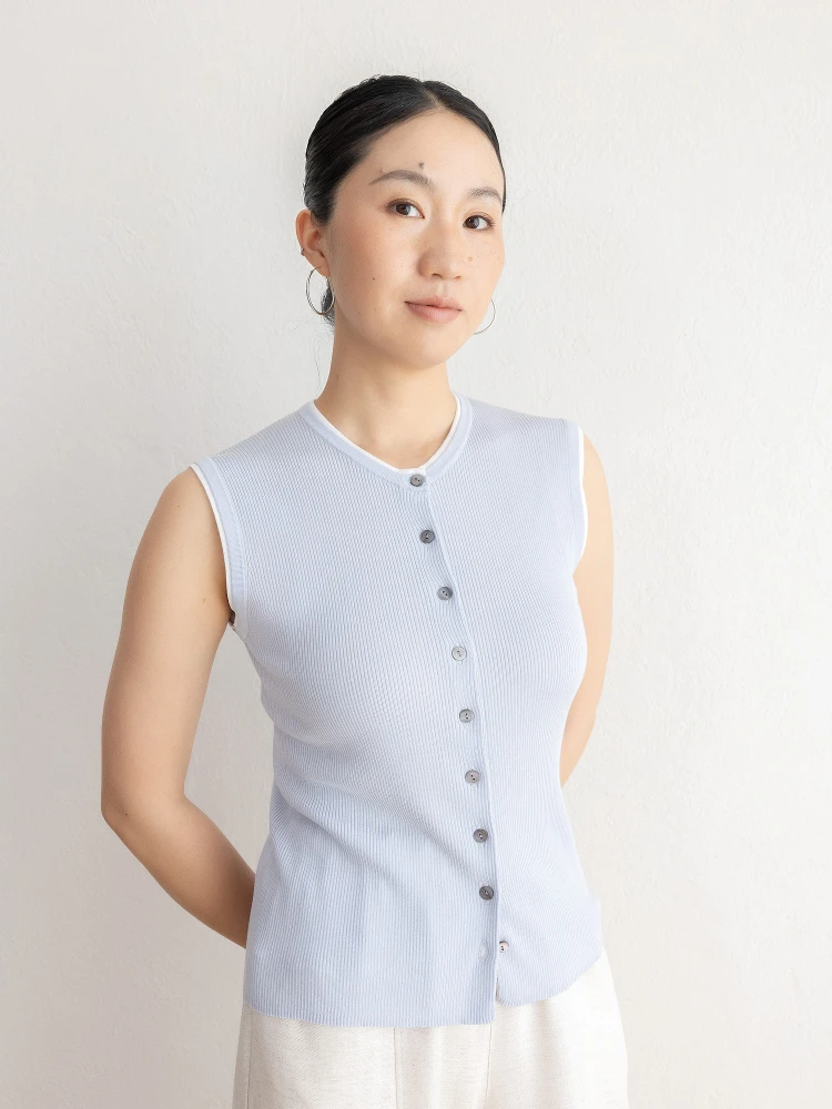 JENUNIQUE дышащий тонкий шелковый вязаный открытый кардиган женский Svel ell жилет на пуговицах топ Ele Sle круглый Ne Design
JENUNIQUE дышащий тонкий шелковый вязаный открытый кардиган женский Svel ell жилет на пуговицах топ Ele Sle круглый Ne Design