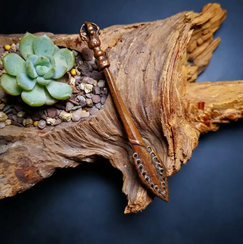 Gandhanra Antique Tibetan Amulet,Manjusri Vajra Sword of Discriminating Insight
Gandhanra Antique Tibetan Amulet,Manjusri Vajra Sword of Discriminating Insight