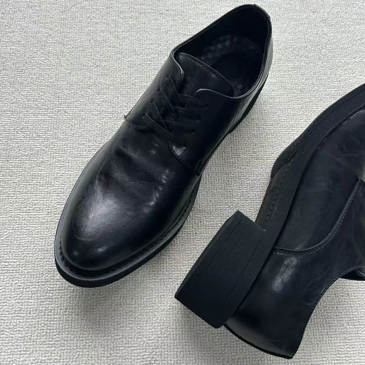 Low-Top Fashionable Leather Shoes for Men And Women Pointed Toe Shoes Commuter Black Low Help Trendy Men's Boots
Low-Top Fashionable Leather Shoes for Men And Women Pointed Toe Shoes Commuter Black Low Help Trendy Men's Boots