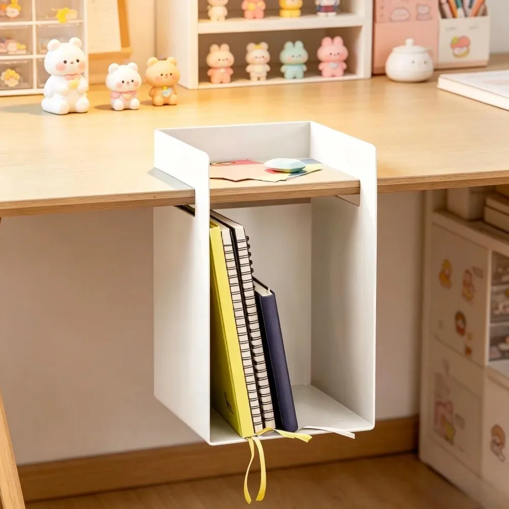 Hanging storage racks by the desk, shelves, stationery and book storage boxes, student home and office storage scenes
Hanging storage racks by the desk, shelves, stationery and book storage boxes, student home and office storage scenes