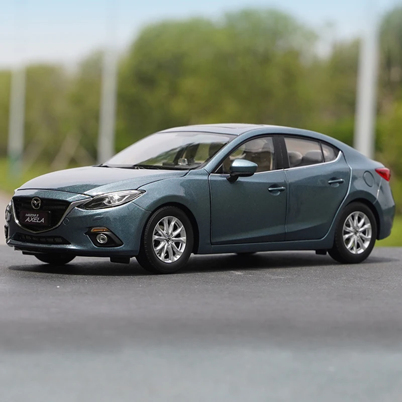 1:18 Scale Mazda Ankesai Lama 3 AXELA Alloy Car Model Ornament Souvenir Die Casting Toy Gift Collection
1:18 Scale Mazda Ankesai Lama 3 AXELA Alloy Car Model Ornament Souvenir Die Casting Toy Gift Collection