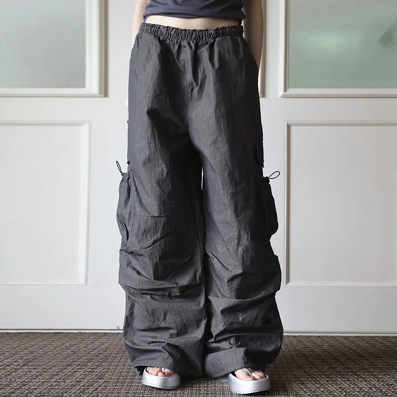 American street style cool girl multi-pocket overalls women's retro pleated loose slimming straight leg casual pants
American street style cool girl multi-pocket overalls women's retro pleated loose slimming straight leg casual pants