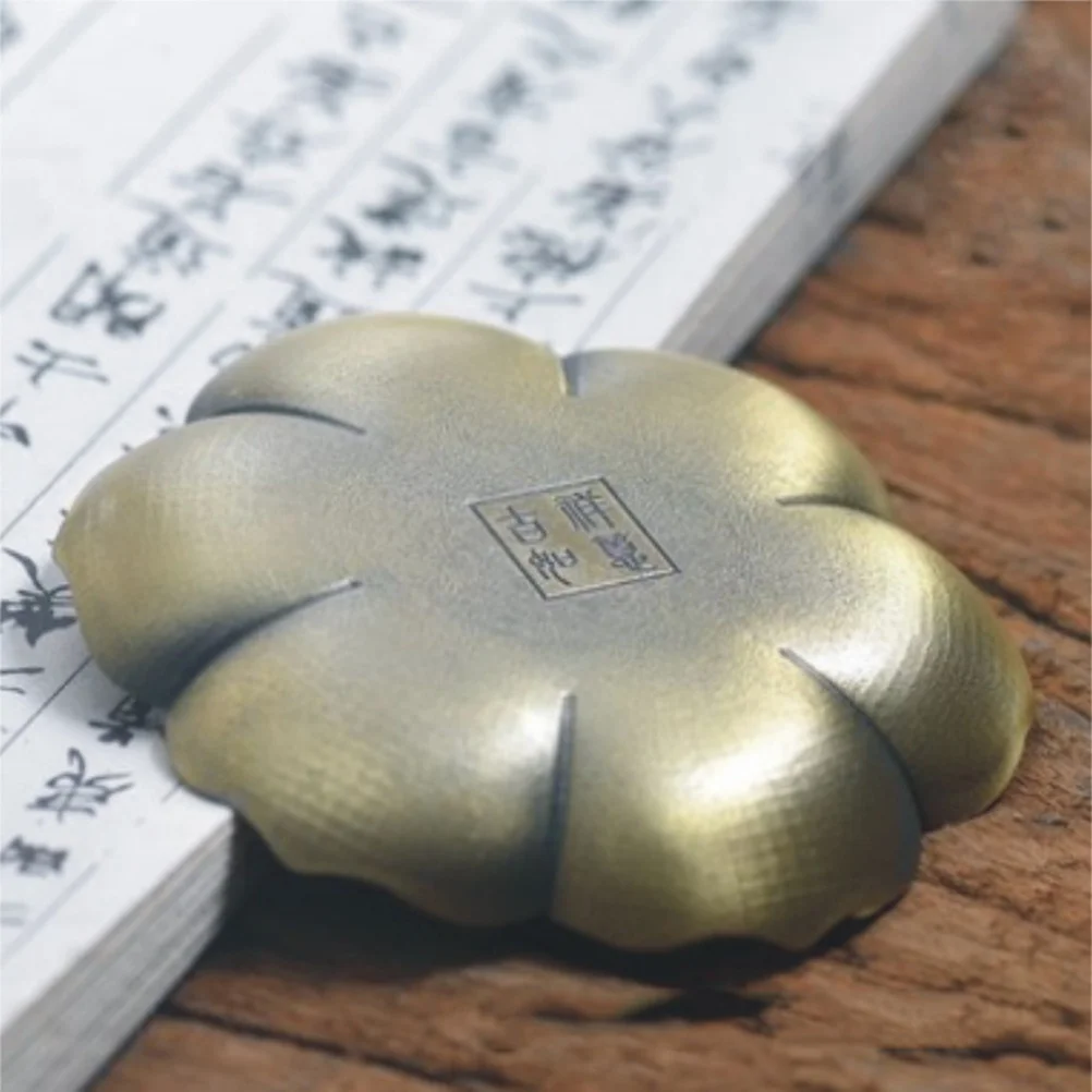 Alloy Incense Burner Dish Creative Plum Blossom Incense Burner Stand Incense Stick Holder Portable Tray (Aeneous)
Alloy Incense Burner Dish Creative Plum Blossom Incense Burner Stand Incense Stick Holder Portable Tray (Aeneous)