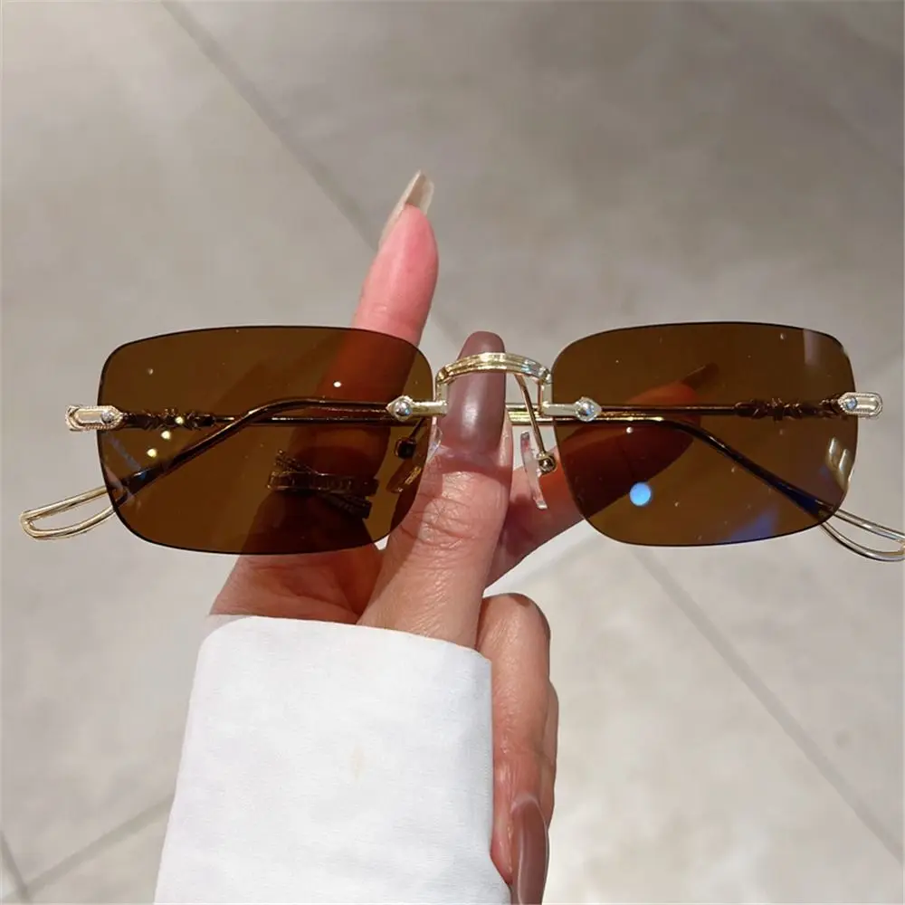 Rimless Rectangle Sunglasses Men Women Fashion Vintage Shades Brand Design Ocean Lenses Sun Glasses UV400 Metal Eyewear
Rimless Rectangle Sunglasses Men Women Fashion Vintage Shades Brand Design Ocean Lenses Sun Glasses UV400 Metal Eyewear