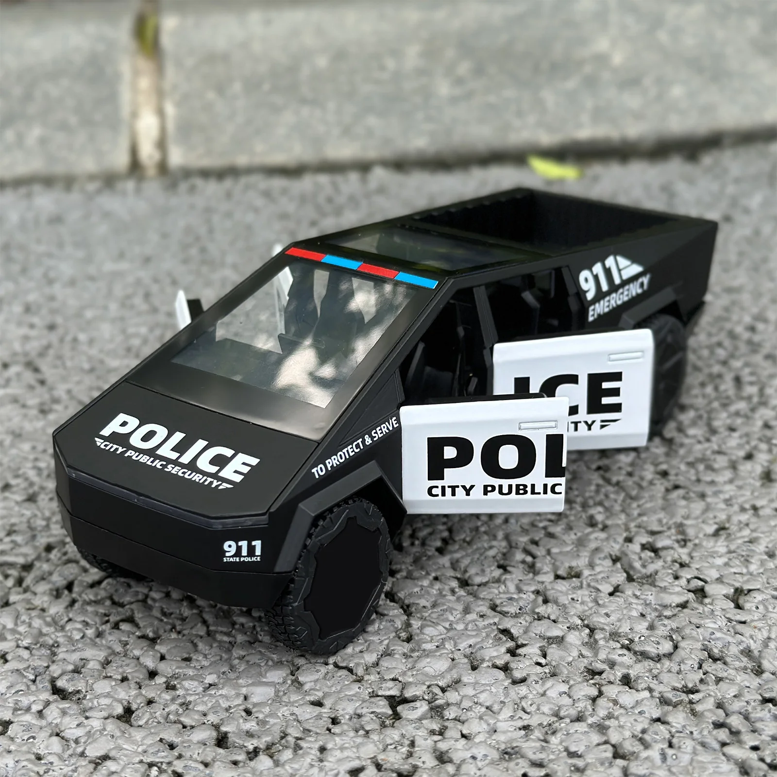 1:32 Cybertruck Police Truck Off-road Die-cast Metal Alloy Car Model Police Car Toys With Sound Good for Gifts for Boys
1:32 Cybertruck Police Truck Off-road Die-cast Metal Alloy Car Model Police Car Toys With Sound Good for Gifts for Boys