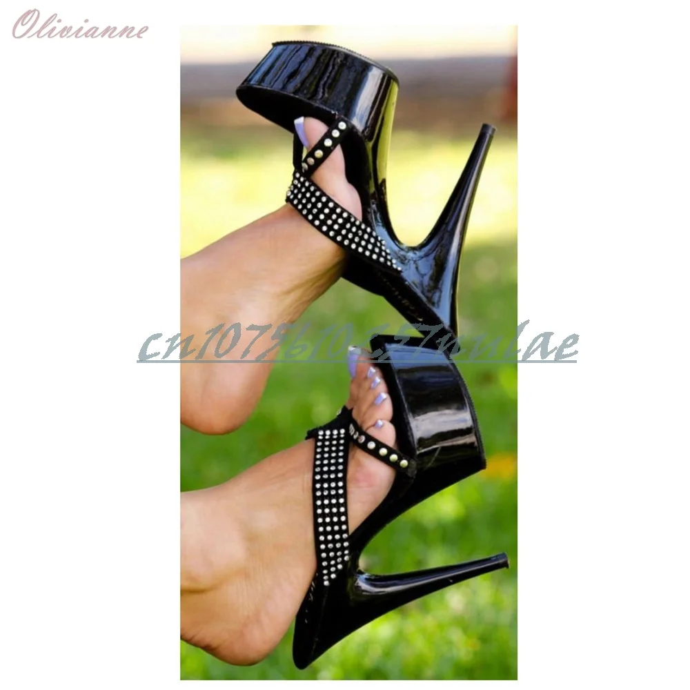 Split Toe Rivets Decor Open Toe Slippers Hollow Design Platform 15cm Stiletto High Heel Black Pole Dance Women Shoes Party
Split Toe Rivets Decor Open Toe Slippers Hollow Design Platform 15cm Stiletto High Heel Black Pole Dance Women Shoes Party