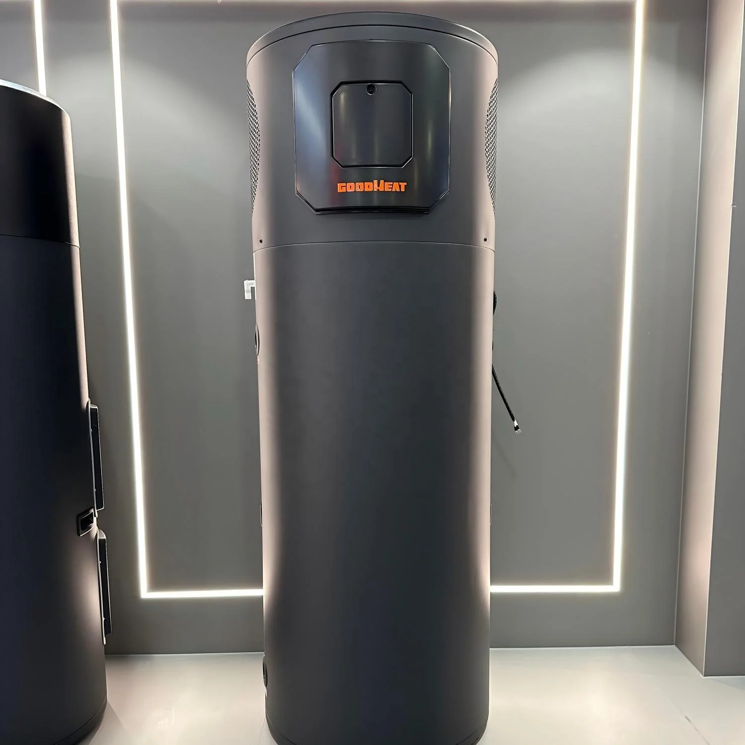 210L R290 Refrigerant All-In-One Heat Pump Water Heater With 75℃ Outlet Water Temperature
210L R290 Refrigerant All-In-One Heat Pump Water Heater With 75℃ Outlet Water Temperature