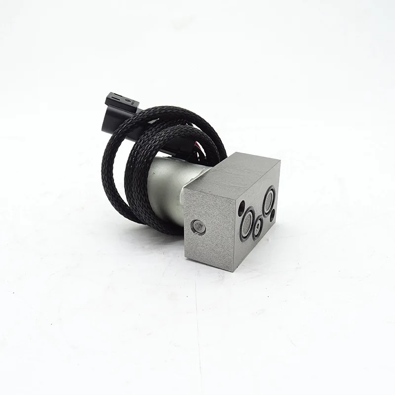 Электромагнитный клапан главного насоса 702-21-57400 для экскаватора PC200-7
Электромагнитный клапан главного насоса 702-21-57400 для экскаватора PC200-7