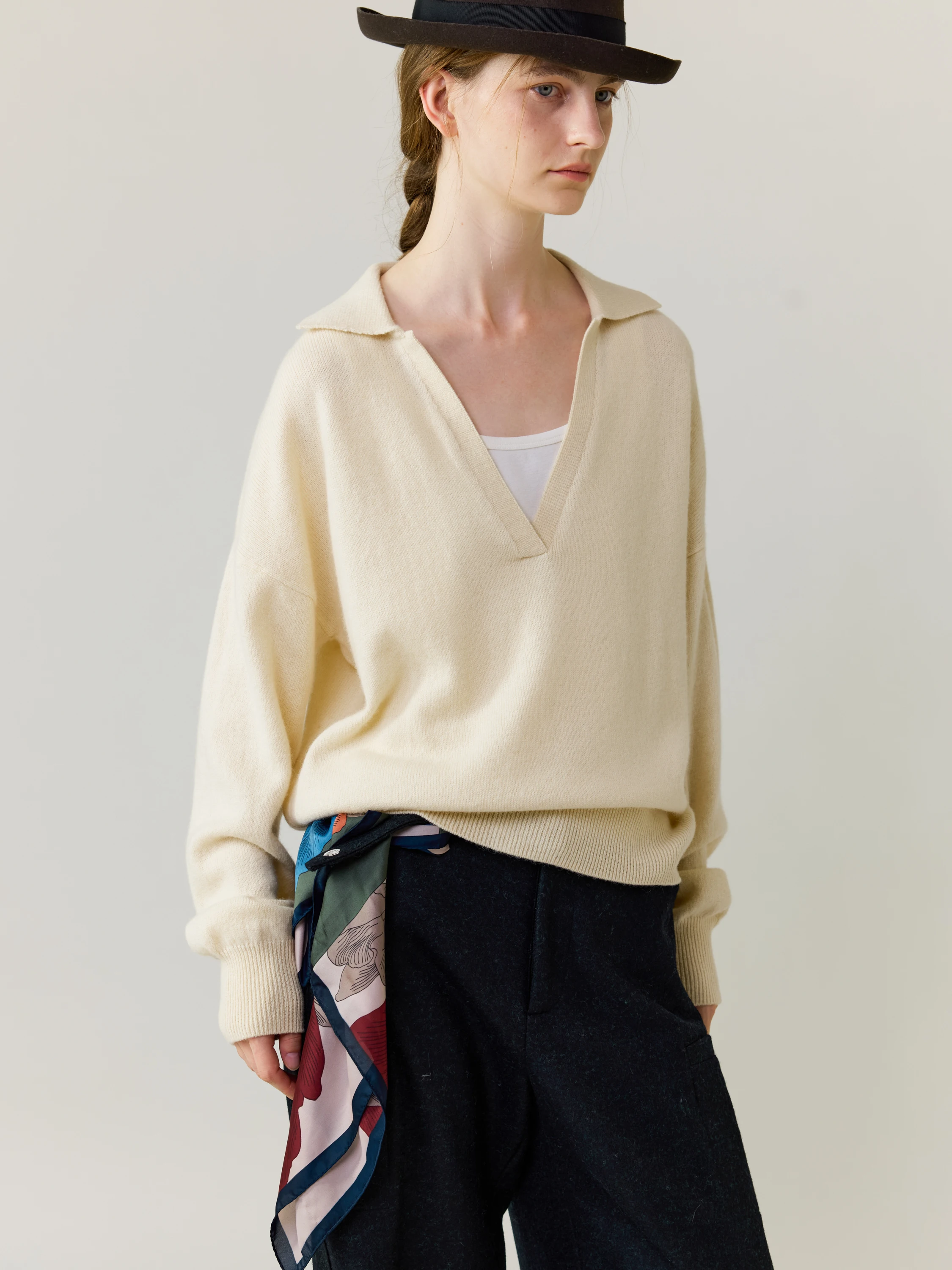 New Autumn Winter Loose Fit V-Ne Knitwear Camere Wool Blend Casual Sle Women's Long Sve Turtlene Sweater
New Autumn Winter Loose Fit V-Ne Knitwear Camere Wool Blend Casual Sle Women's Long Sve Turtlene Sweater