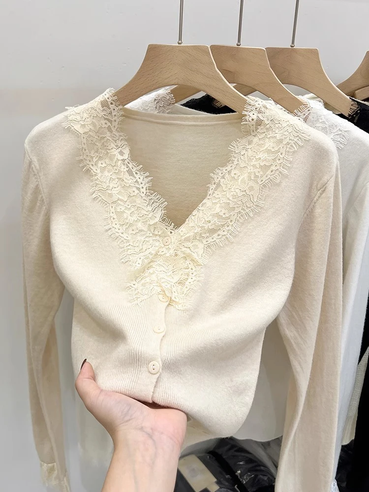Lace V-neck Knitted Sweater for Women Autumn Solid Color Slim Fit Long Sleeve Bottom Shirt Women's Knitwear Cardigan
Lace V-neck Knitted Sweater for Women Autumn Solid Color Slim Fit Long Sleeve Bottom Shirt Women's Knitwear Cardigan