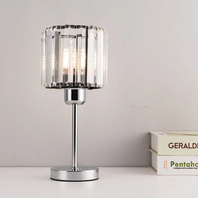 Crystal glass small table lamp, minimalist bedroom bedside table lamp, children's gift, foreign trade LED table lamp
Crystal glass small table lamp, minimalist bedroom bedside table lamp, children's gift, foreign trade LED table lamp