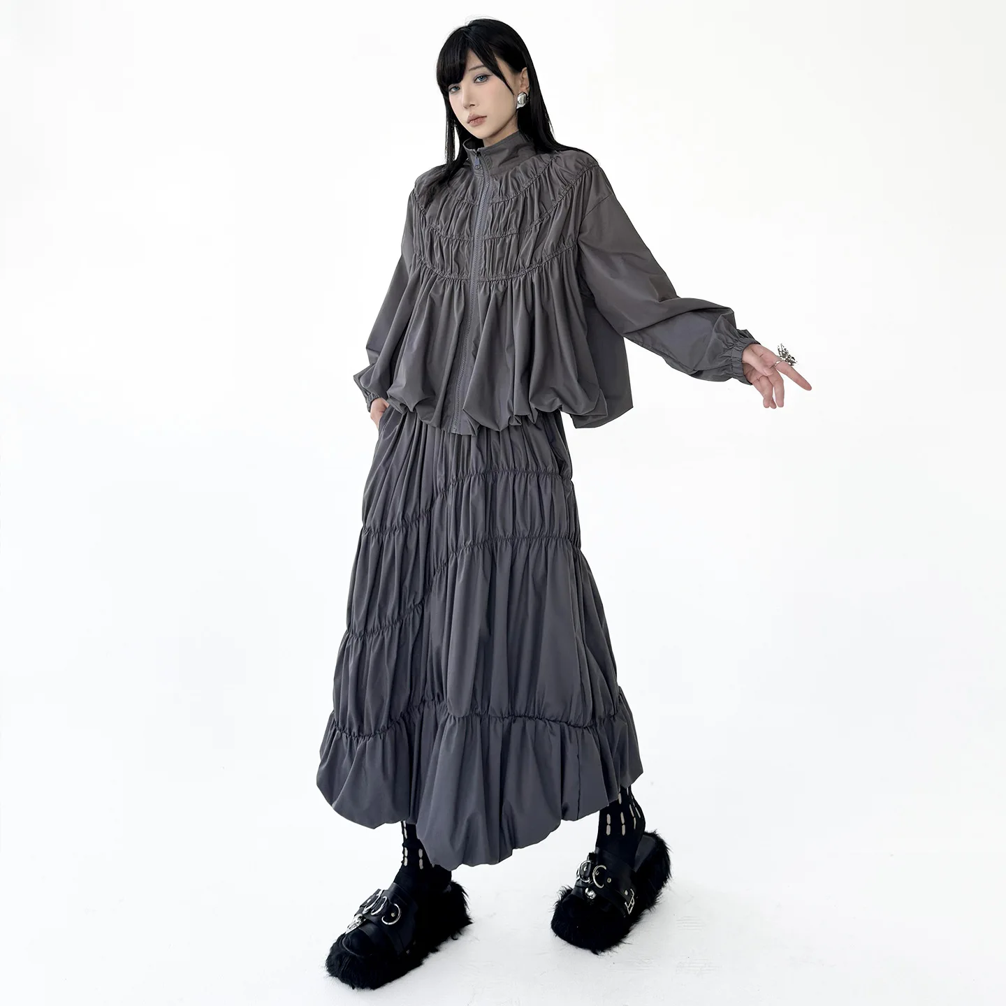 Fashionable Pleated High Waist Stand Collar Shirt And Skirt Set Spring 2026 Street Style Pure Color Bloom Bud Design
Fashionable Pleated High Waist Stand Collar Shirt And Skirt Set Spring 2026 Street Style Pure Color Bloom Bud Design