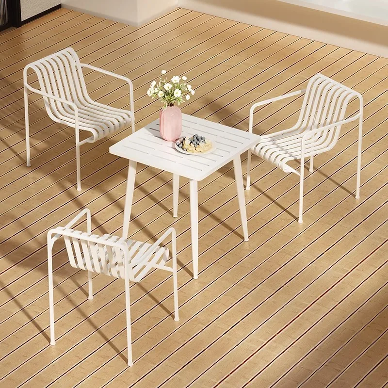 Outdoor courtyard one table and four chairs, household balcony, open-air plastic wood table and chair combination
Outdoor courtyard one table and four chairs, household balcony, open-air plastic wood table and chair combination