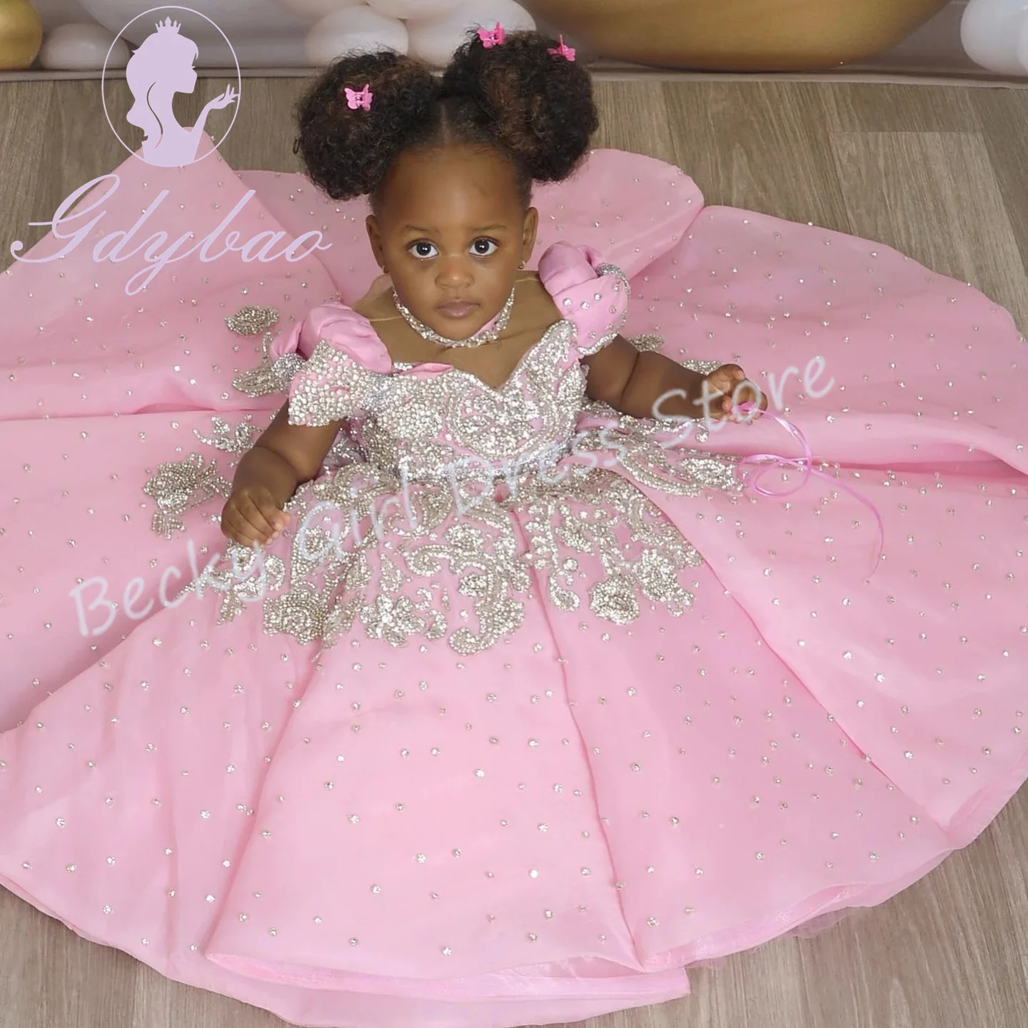 Customized Pink Flower Girl Dresses For Wedding Luxury Crystal High Collar With Bow Gorgeous Baby Birthday Party Banquet Gown
Customized Pink Flower Girl Dresses For Wedding Luxury Crystal High Collar With Bow Gorgeous Baby Birthday Party Banquet Gown