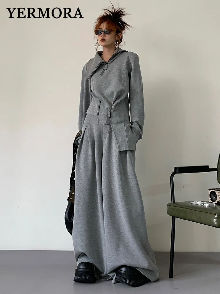 YERMORA Women Gray Two Pieces Set Zipper Irregular Hem Sweatshirt Pleated Fashion Wide Leg Pants Spring Autumn 2025 New A607
YERMORA Women Gray Two Pieces Set Zipper Irregular Hem Sweatshirt Pleated Fashion Wide Leg Pants Spring Autumn 2025 New A607