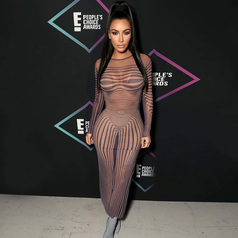 Women's clothing fashionable and sexy mesh printing long-sleeved long dress tight hip dress simple temperament elegant and versa
Women's clothing fashionable and sexy mesh printing long-sleeved long dress tight hip dress simple temperament elegant and versa