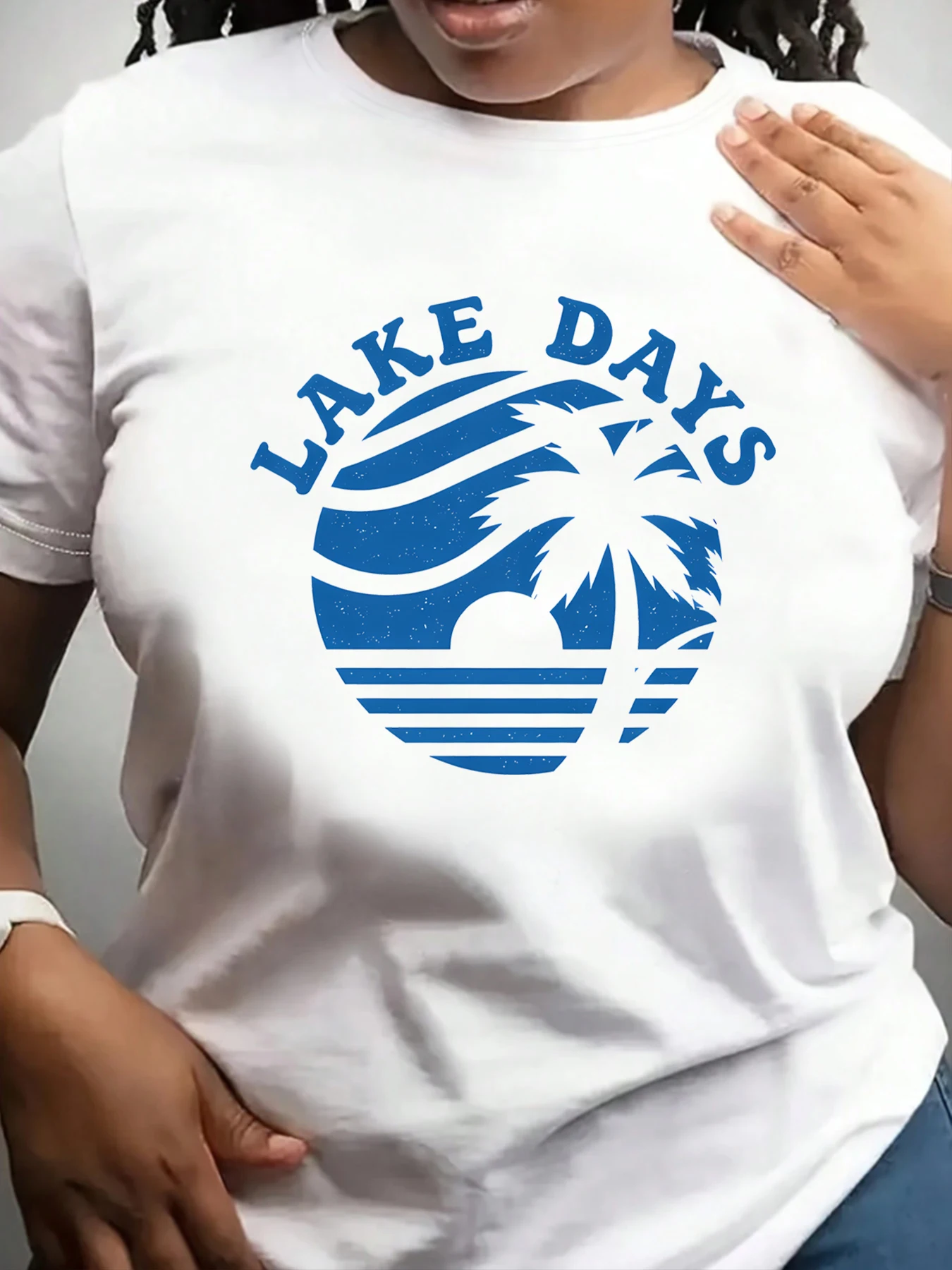 【ZXH11196】Lake Days Retro Sunset Palm Tree Graphic Plus Size Women's Printed Crew Neck T-Shirt Summer Vacation Short Sleeve Top
【ZXH11196】Lake Days Retro Sunset Palm Tree Graphic Plus Size Women's Printed Crew Neck T-Shirt Summer Vacation Short Sleeve Top