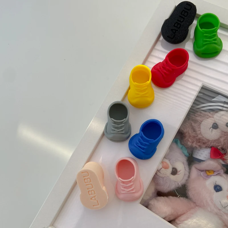 Up-To-Date 17cm Labubu V1v2v3 Fashion Shoes Customization High End Labubu Macaron Series Leather Shoes
Up-To-Date 17cm Labubu V1v2v3 Fashion Shoes Customization High End Labubu Macaron Series Leather Shoes