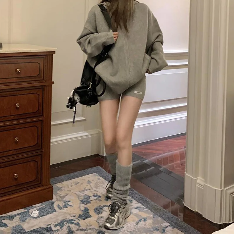 Autumn Winter Vintage Loose Knit Women's Hoodie Sweatshirt Women Korean Fashion Casual Zip Up Hoodie and Shorts 2-piece Set
Autumn Winter Vintage Loose Knit Women's Hoodie Sweatshirt Women Korean Fashion Casual Zip Up Hoodie and Shorts 2-piece Set